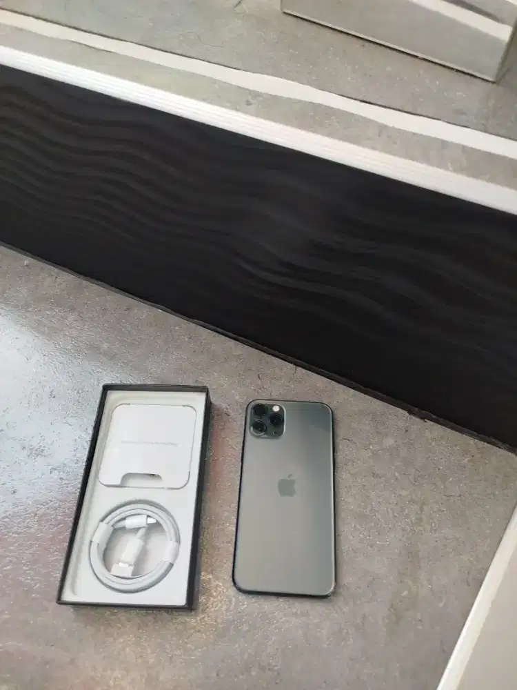 iPhone 11 pro 256gb di setiap apple