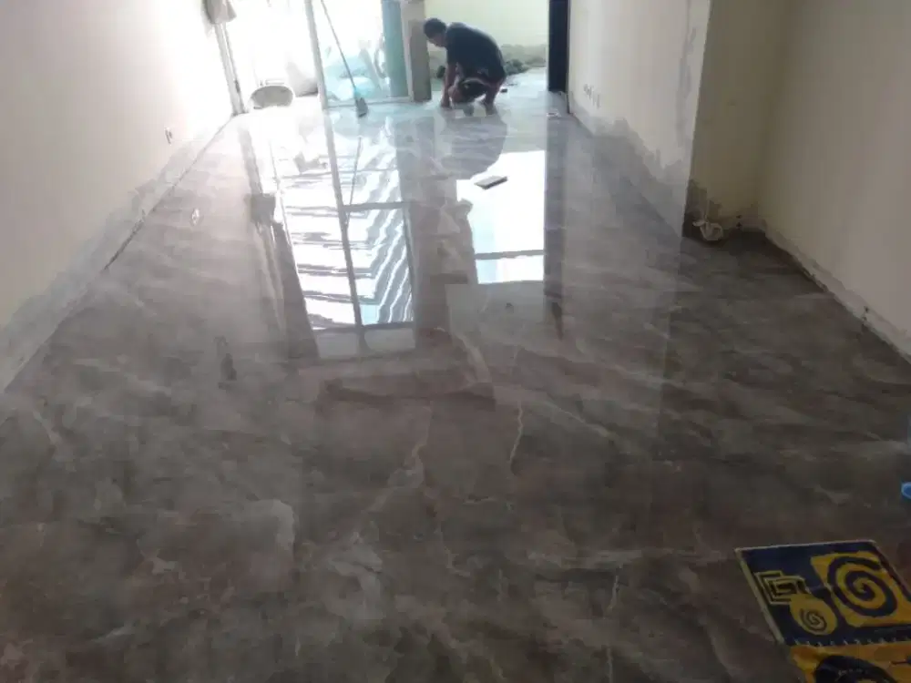 Tukang Pasang Quadra, Marmer, Granit. Kontraktor Bangun Rumah Mewah