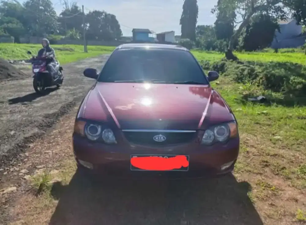 KIA Spectra Wing. Antik. Low Kilometer