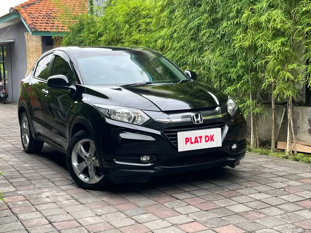 Honda HRV 1.5 E CVT Hitam 2016 GOOD CONDITION