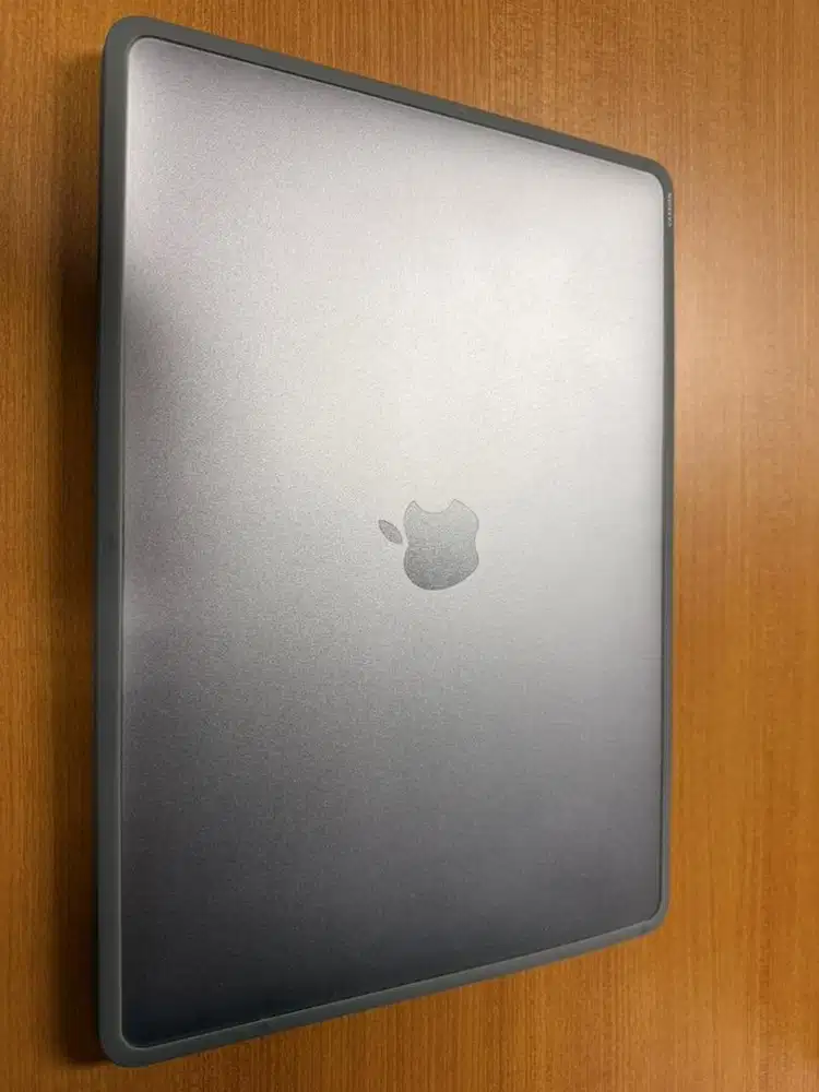 Macbook Pro M1 2021 Mulus 8/512 Lengkap