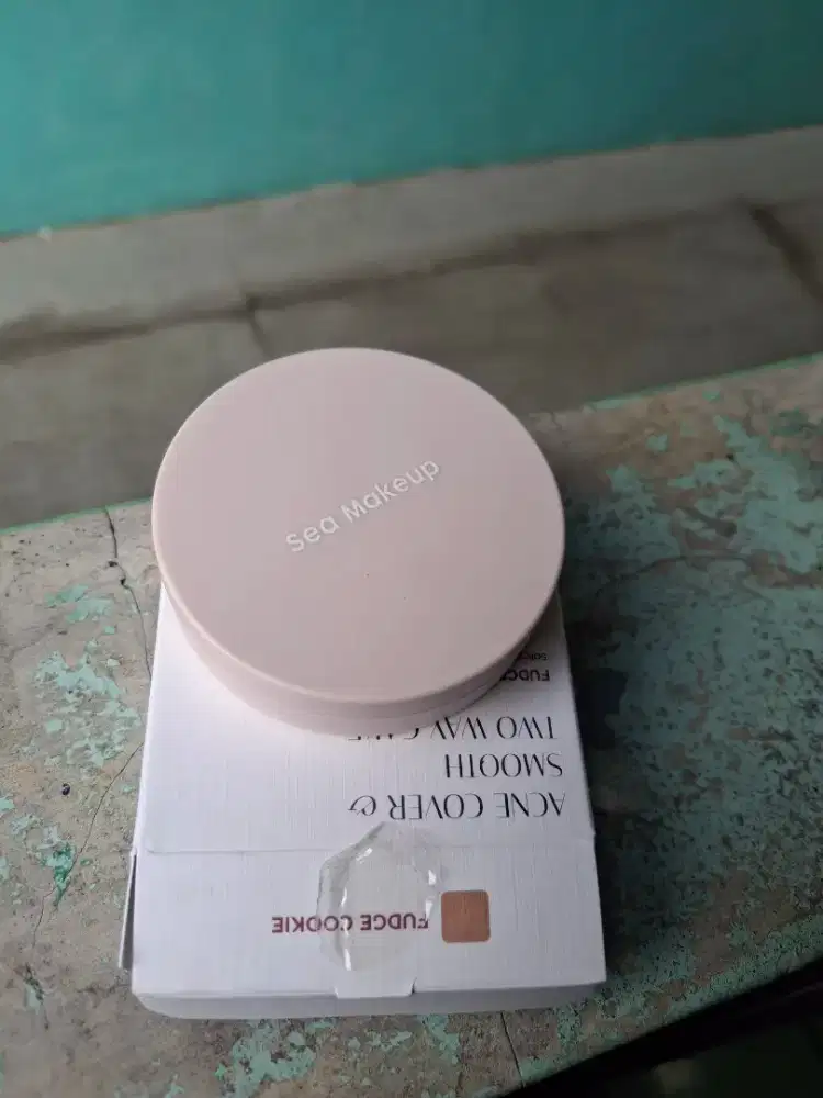 Two way cake sea makeup