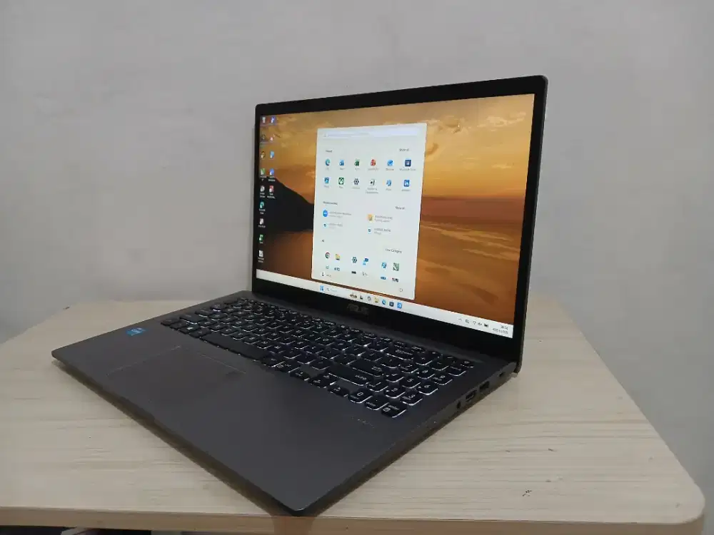 Asus vivobook i3 Gen11 Led FULL HD