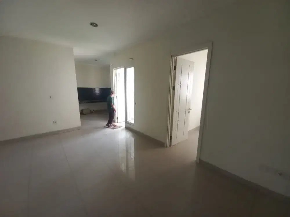 Di sewakan rumah siap huni 2 lantai di cluster vernonia summarecon bekasi