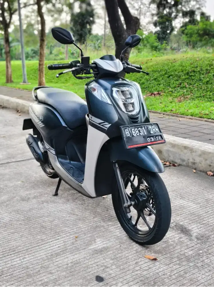 Genio 2021 CBS silver hitam