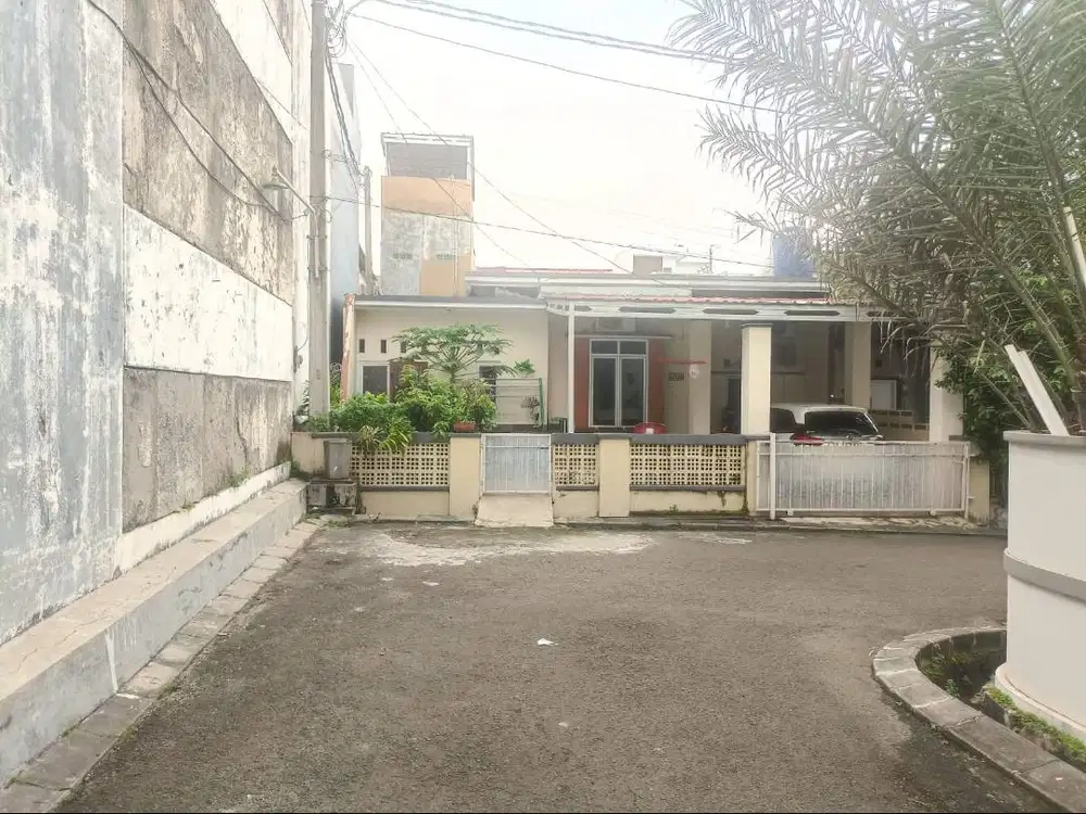 Disewakan Rumah Hook Luas Siap Huni di Serpong