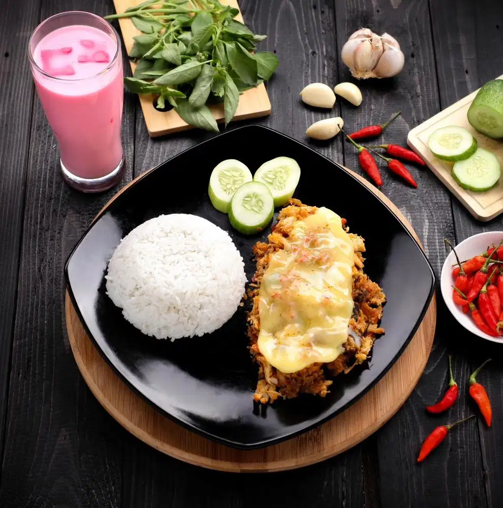 DICARI KARYAWAN RESTO AYAM GEPREK