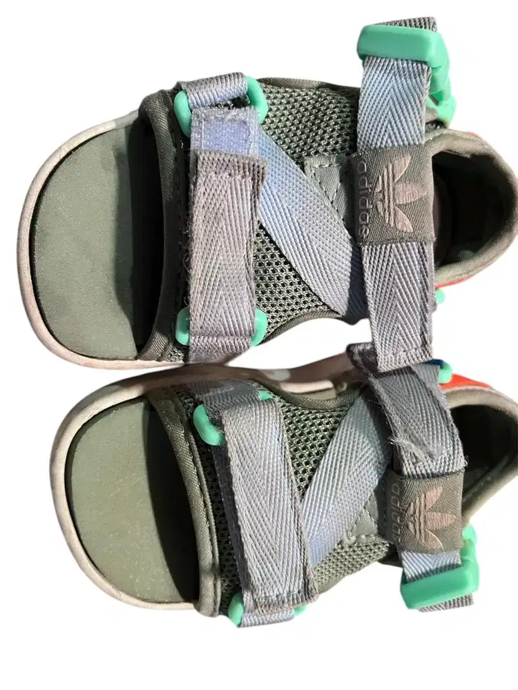 Sepatu bayi merk adidas ori