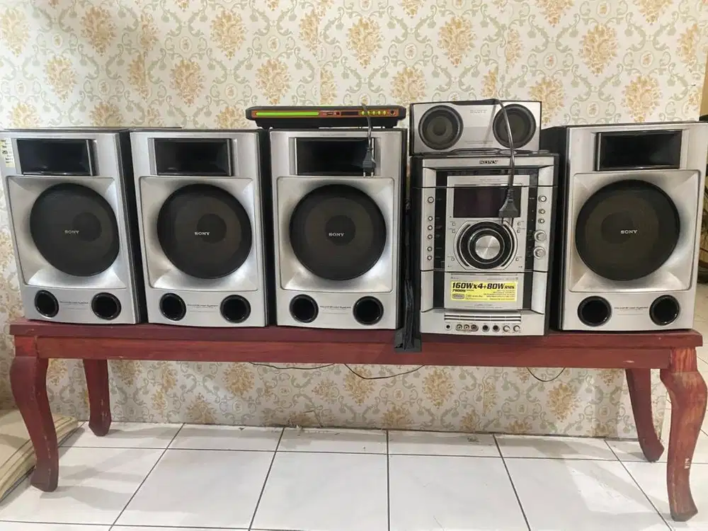 Dijual tape merk sony MHC-GNV111D