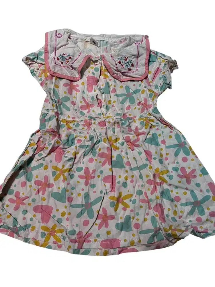 Dress usia 1tahun tergantung bb