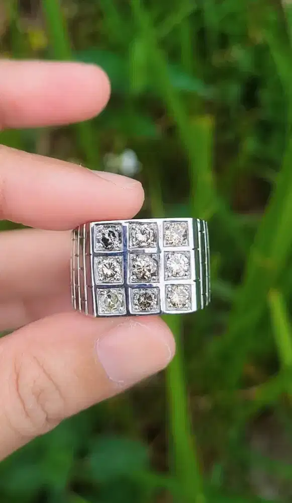 Cincin Perak Premium 2,25 Ct – 9 Berlian Elegan Mewah Ukuran 21