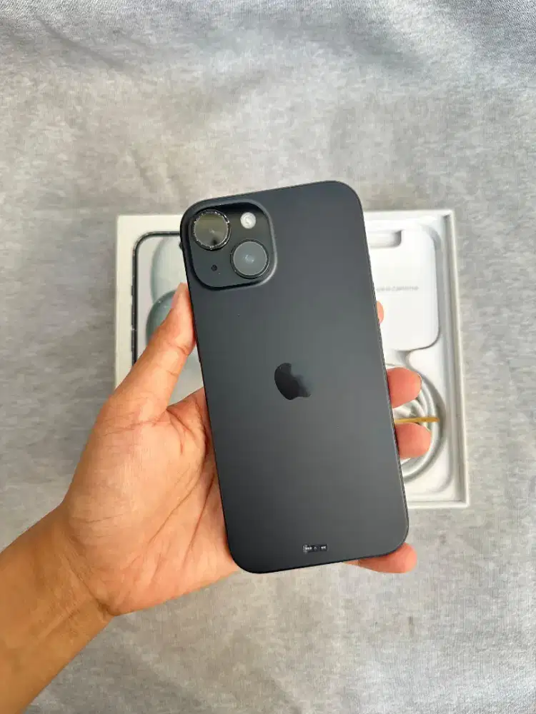 IPHONE 15 128GB FULLSET SECOND IBOX