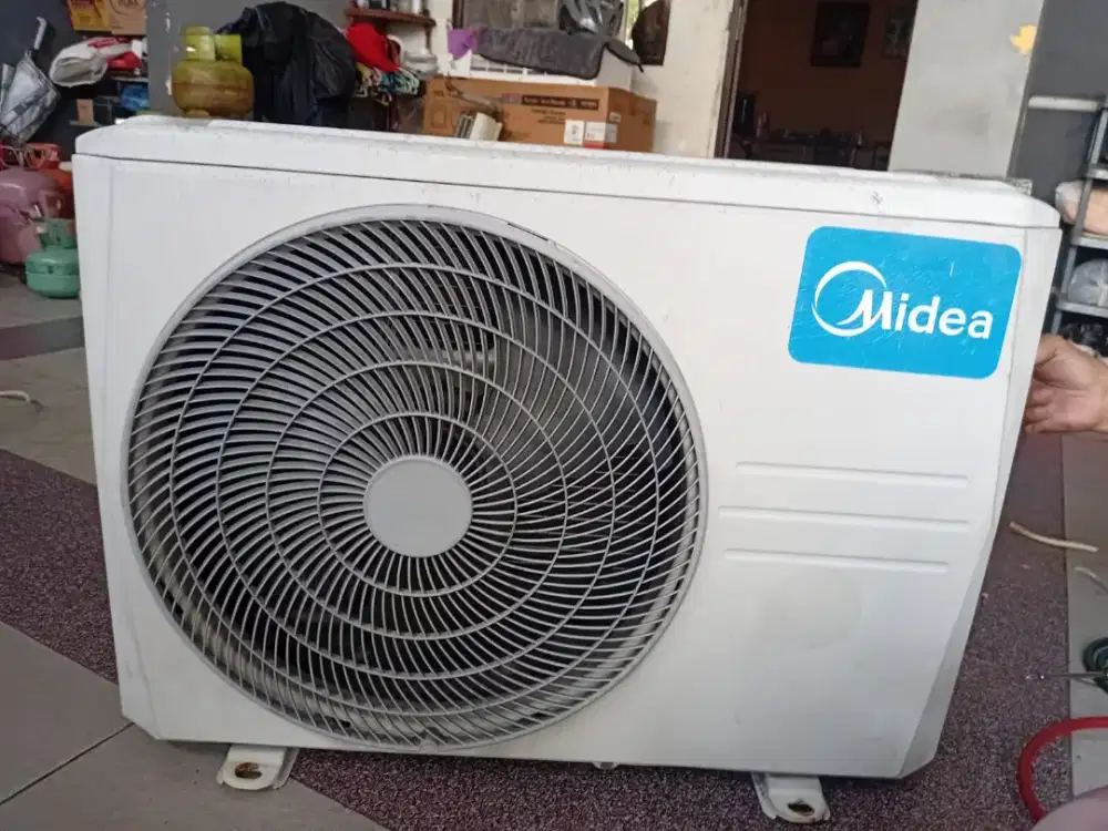 jual outdoor midea 1pk BAGUS