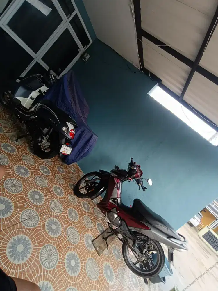 Dijual Supra tahun 2009 /Supra batman