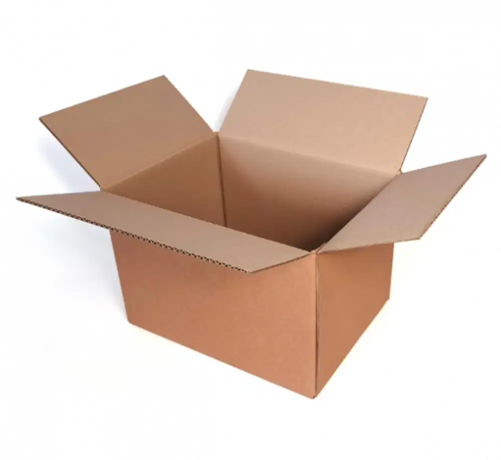 Staff packing barang