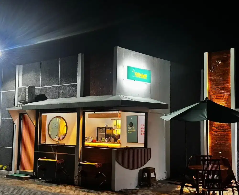 Disewakan tempat usaha Cafe lengkap sama isi dan peralatan cafe