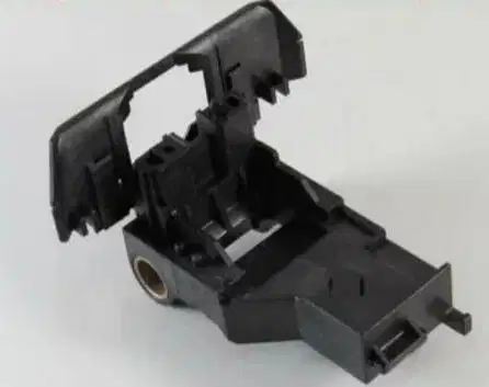 Supir domisili Jakarta. Pekerjaannya serabutan. Rajin bekerja