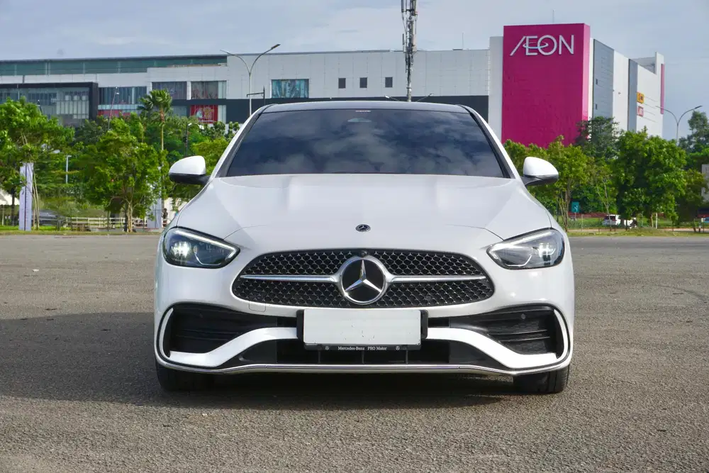 Mercedes Benz C300 
W206 AMG M254 EQ-Boost 2023