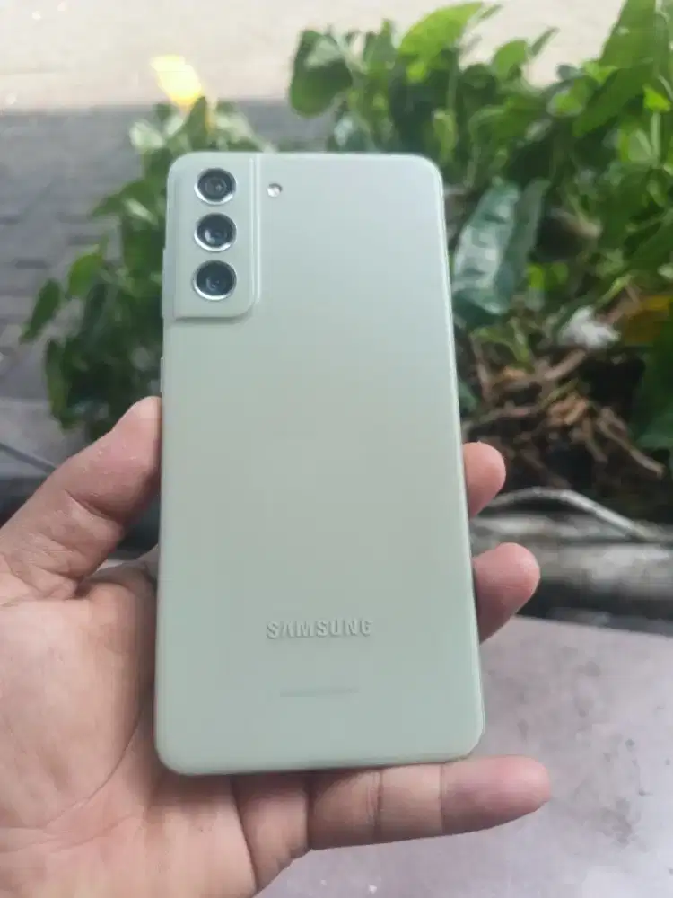 SAMSUNG S21FE 5G 8/256 BATANGAN