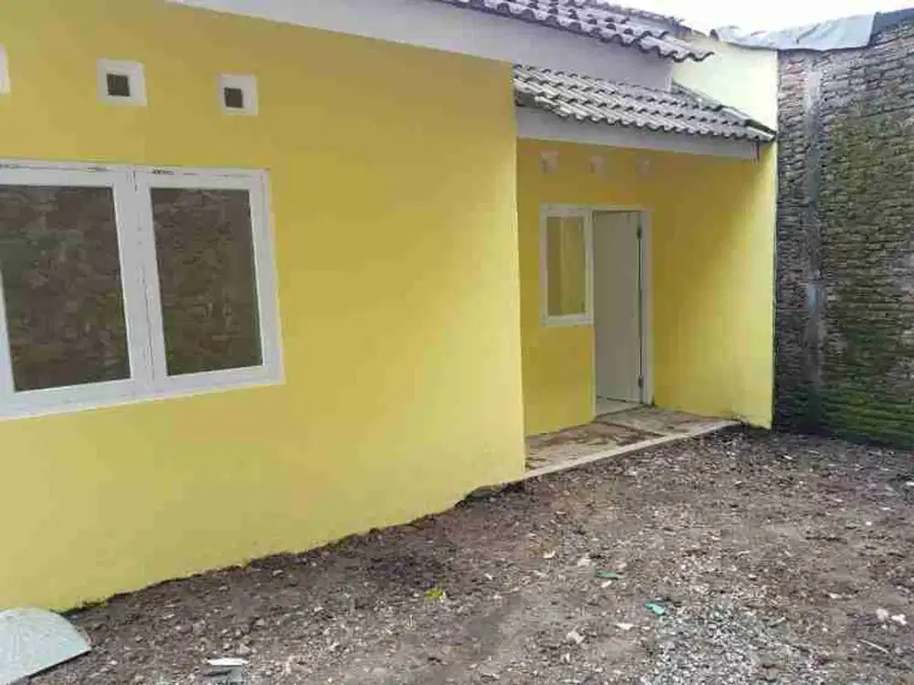 Rumah siap huni tanah luas di Banyumanik