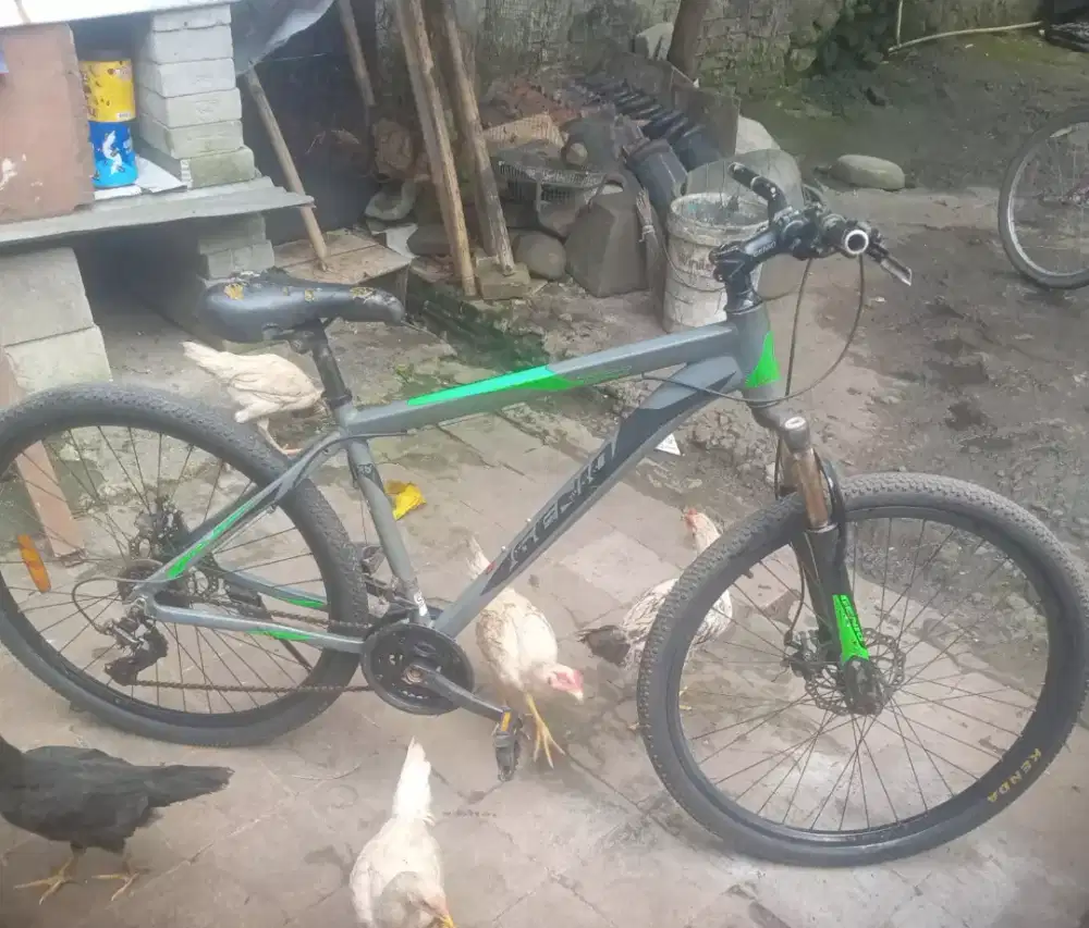 Sepeda gunung Genio alloy UK 27,5