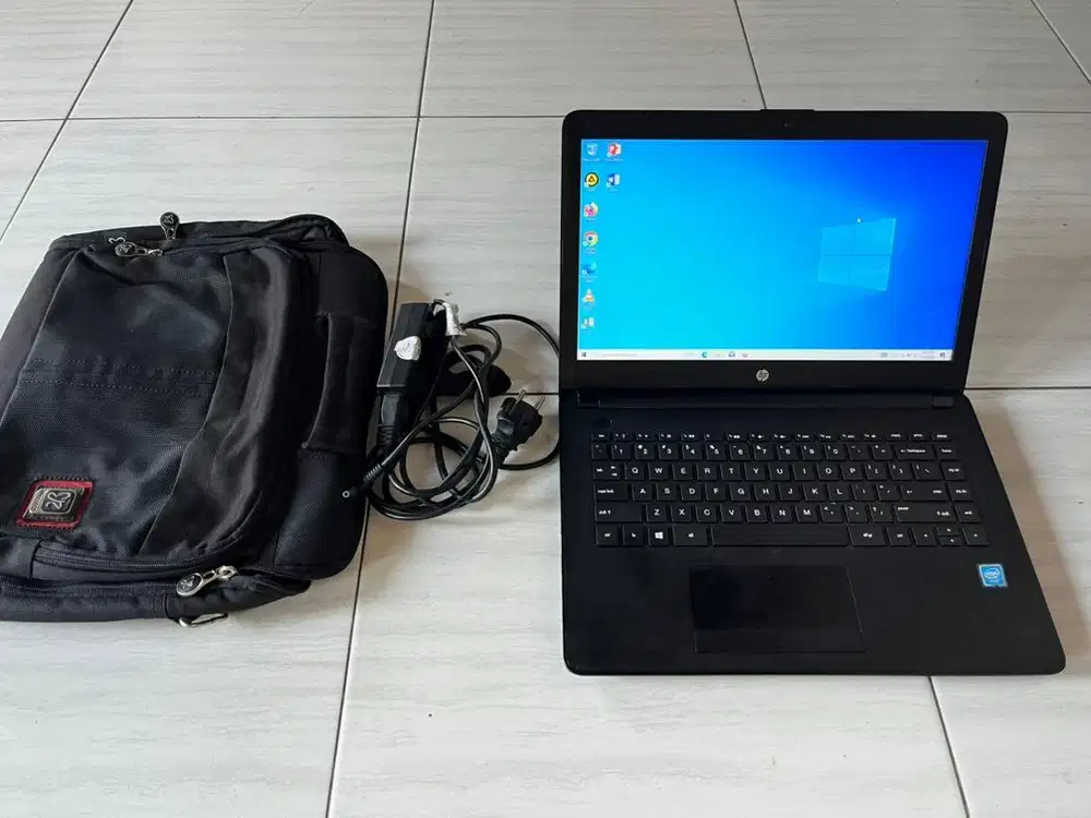 Dijual laptop murah, normal , siap pakai