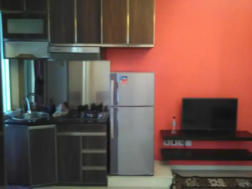 ready disewakan apartemen green lake sunter,tipe 2bedrooms full furnished,view laut priok,hadap utara,AC 3 dan waterheater, 28 juta/ 6 bulan