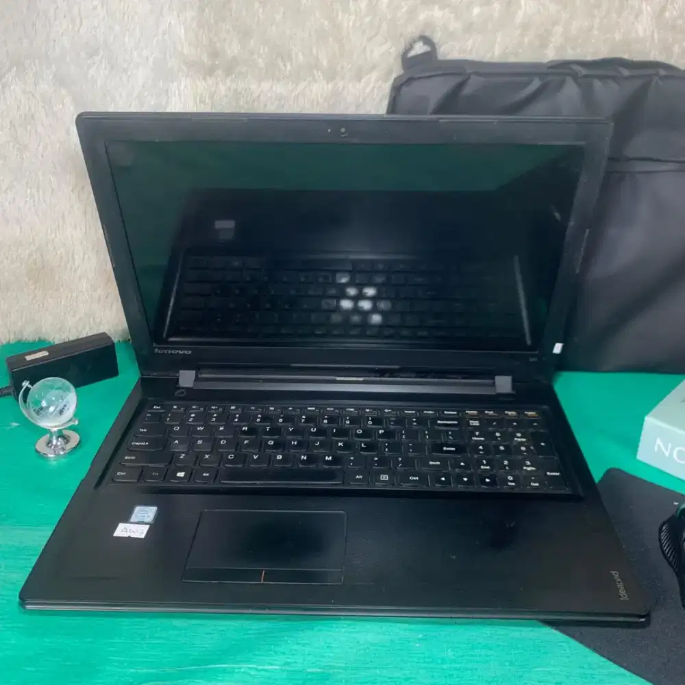 Laptop Lenovo Ideapad 300