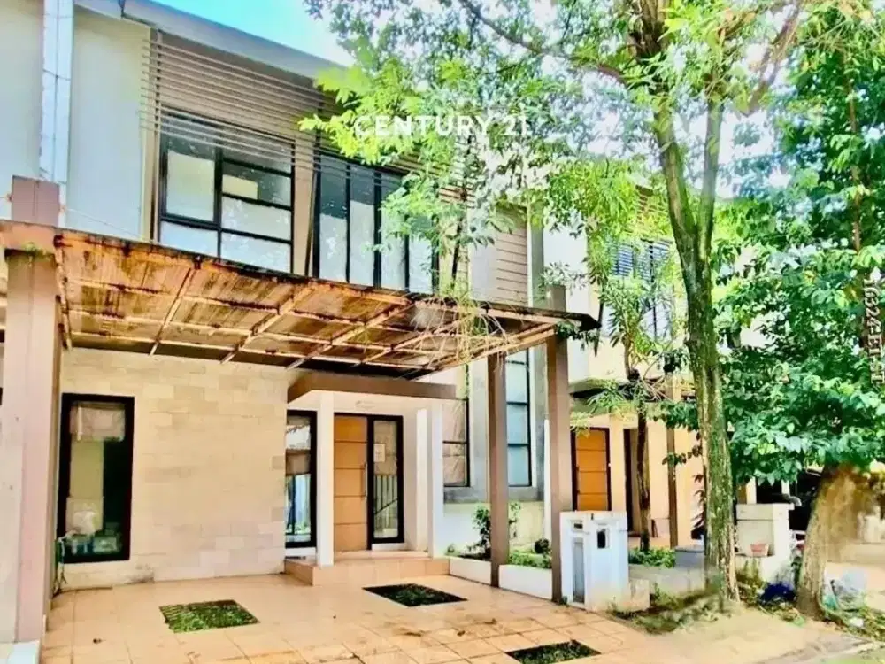 Rumah Modern dengan masih ada Halaman Belakang di Discovery, sektor 7, Bintaro Jaya.