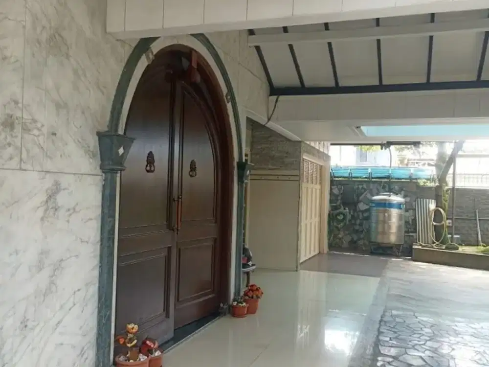 RUMAH 2 LANTAI DAN TEMPAT USAHA FULL FURNISHED SIAP HUNIN DI GANDASARI SOREANG BANDUNG