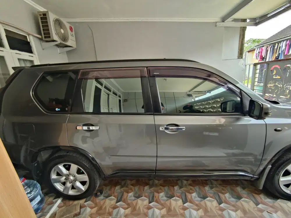 Nissan X-Trail 2010 Bensin