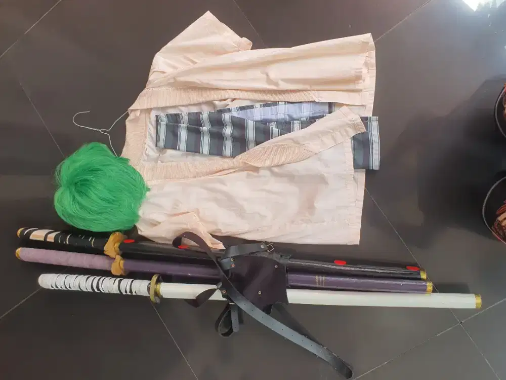 Costume/kostum cosplay zoro