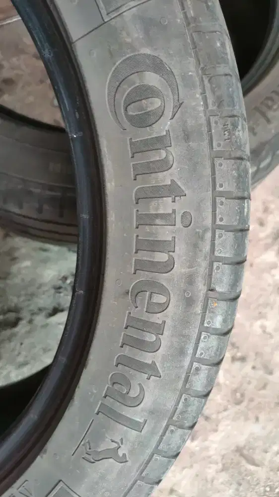 Ban Import Continental 225/50/R18 V
