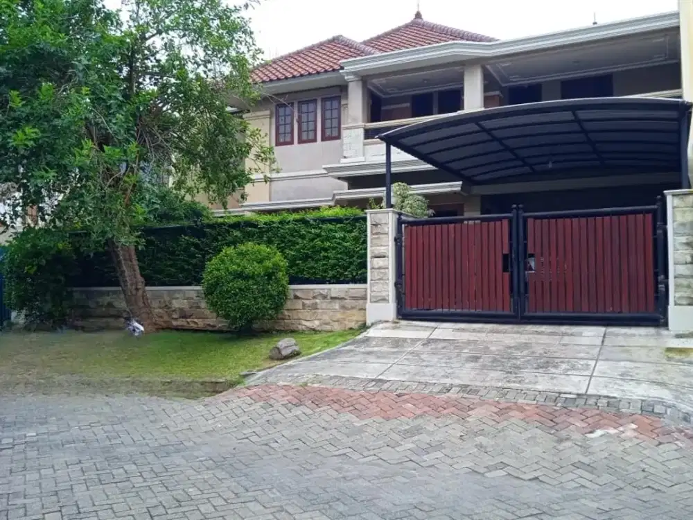 Rumah Second Terawat Pakuwon City