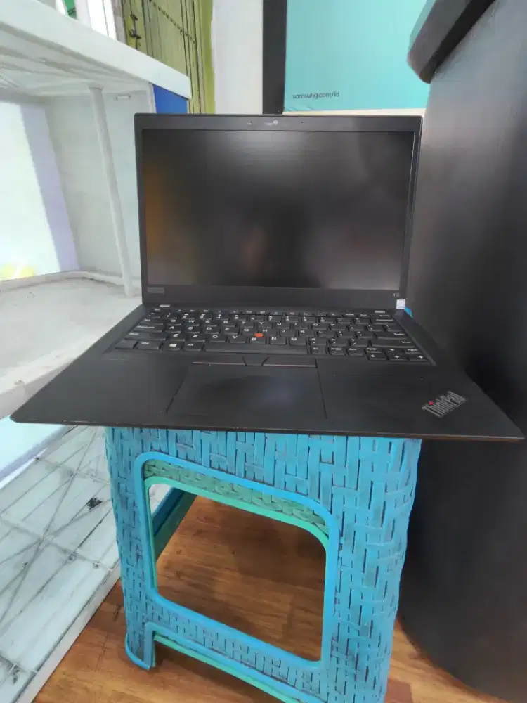 MENDADAK B.U JUAL LAPTOP LENOVO SPEFIKASI TINGGI COCOK BUAT DESAIN