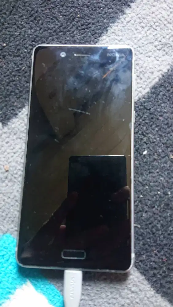 Nokia 8 layar terkunci dan lcd bermasalah