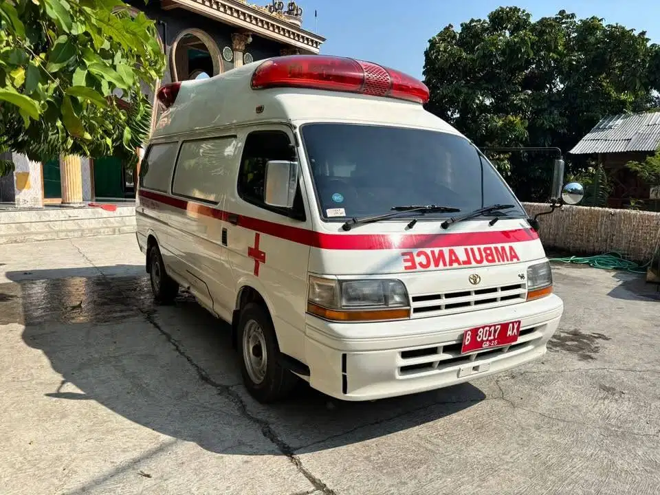 1997 toyota hiace himedic ambulan Plat B saipul mobil bekas sekoto