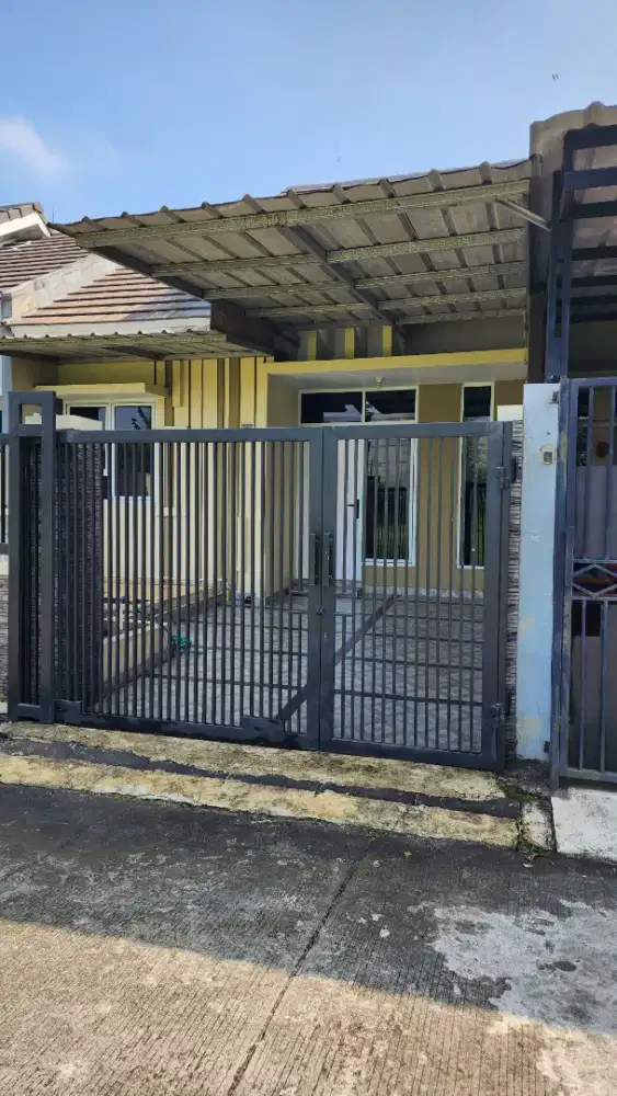 Dijual Rumah Cantik Siap Huni Bukit Golf Riverside