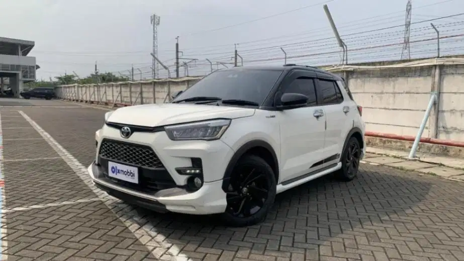DP MURAH - Toyota Raize 1.0 T GR SPORT TSS Two Tone Bensin-AT 2021