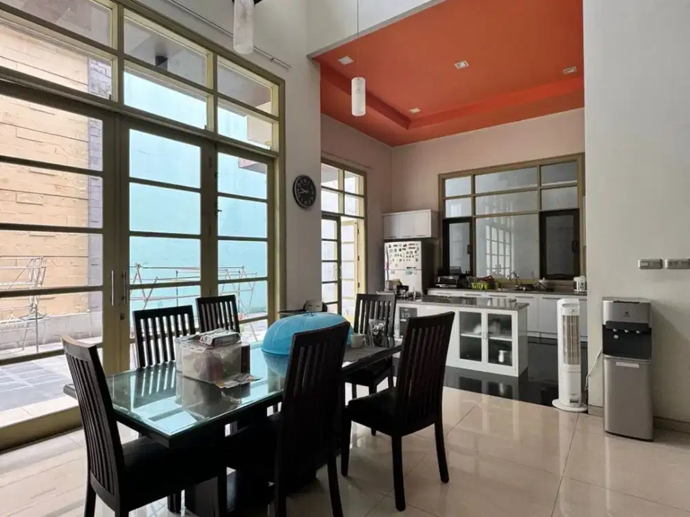 Rumah Villa Bukit Indah