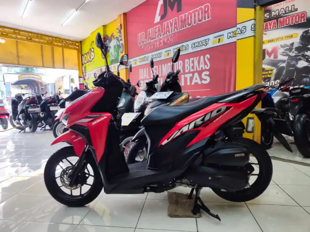 UM 800rb / low km * VARIO 125 CBS 2021 ORIGINAL FULL