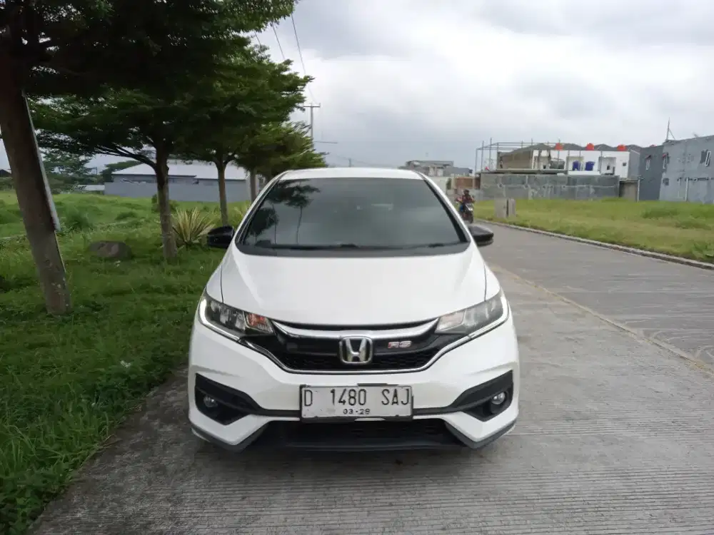 Dp 15 JT Honda Jazz RS Matic 2018