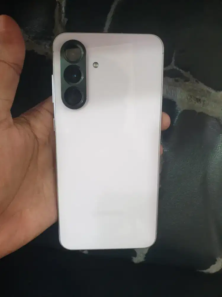 Samsung a56 ram 12/256 mulus lengkap,all operator