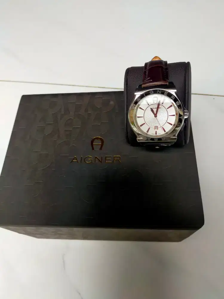 Jam tangan pria AIGNER