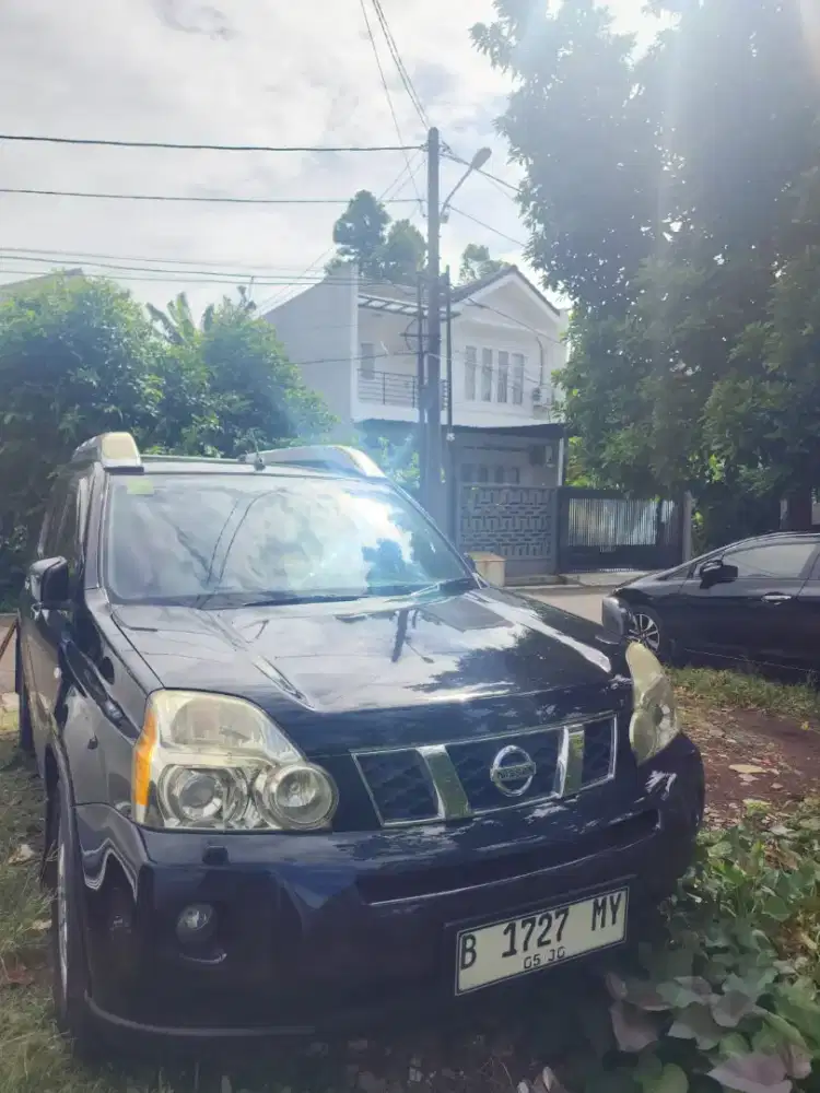 Jual mobil second Nissan X-trail