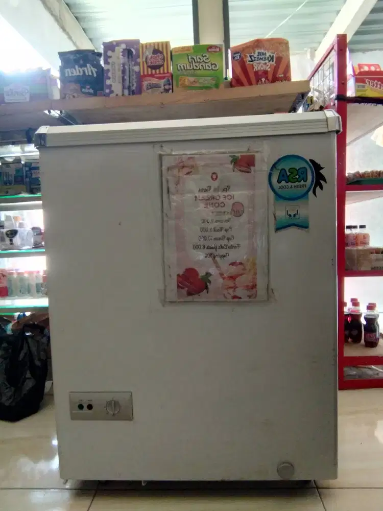 dijual freezer 110 liter merk rsa