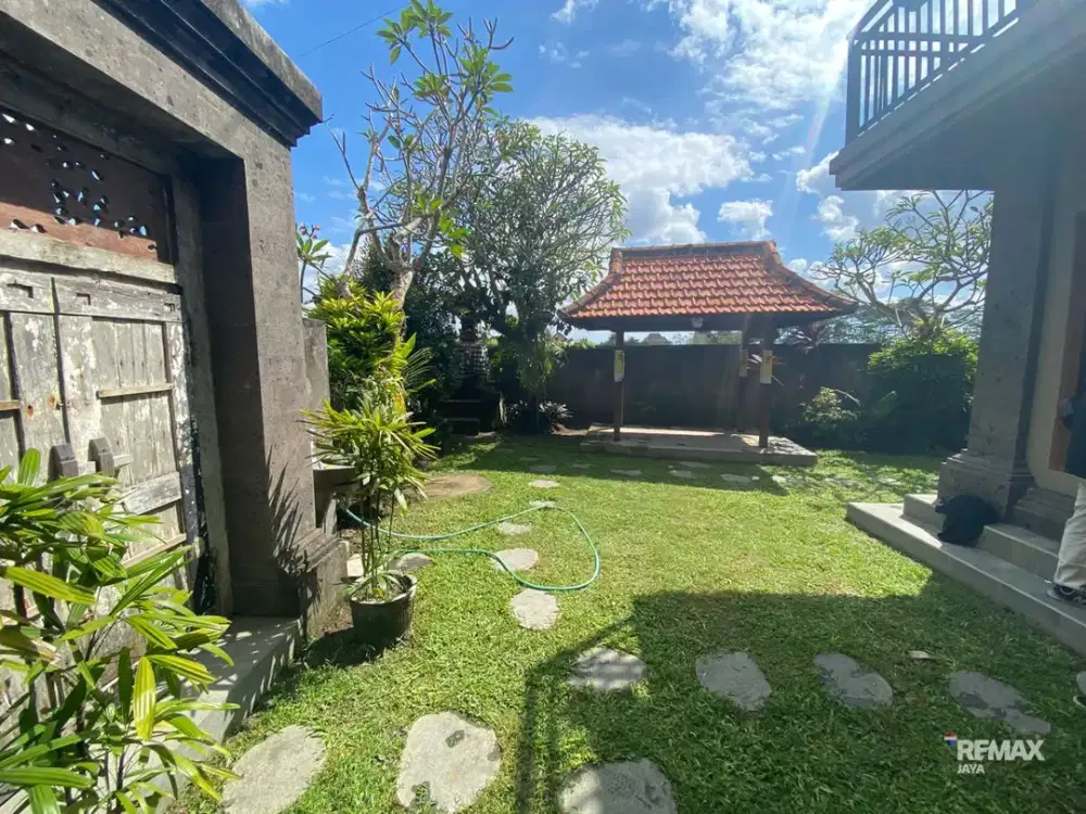 Rumah Modern Minimalist Full Furnished. Lokasinyang strategis, tidak jauh dr Ubud & Denpasar.