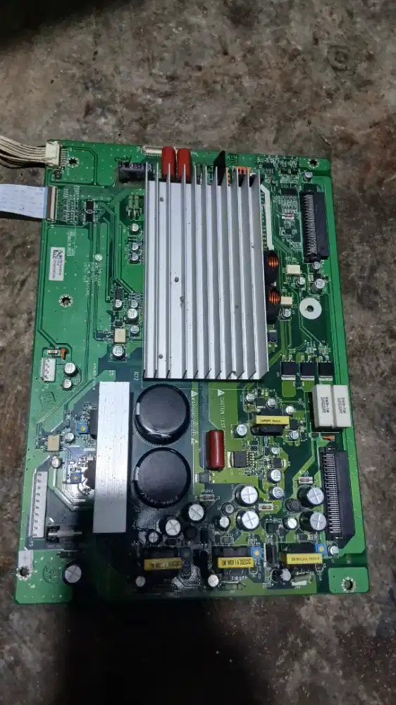 YSUS PLASMA LG 42 PX11