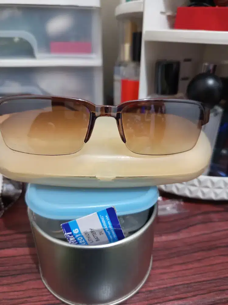 kacamata cewek/cowok lensa coklat,silinder 0,25