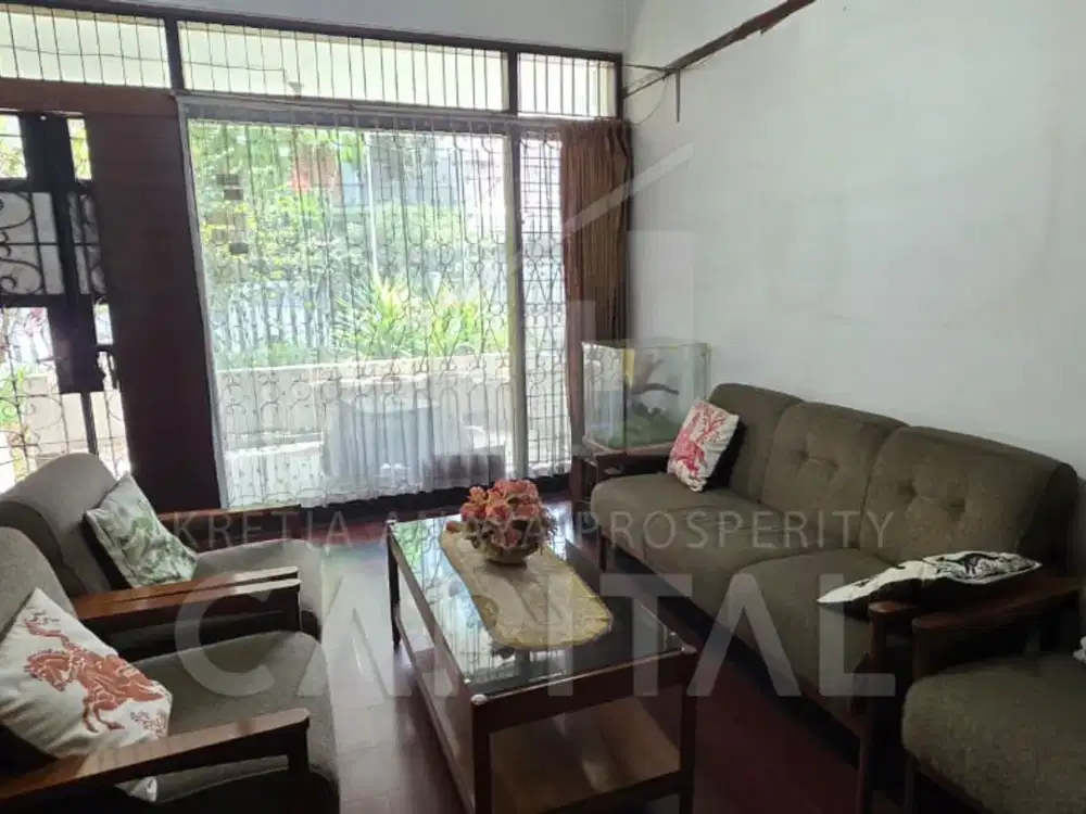 RUMAH TINGGAL KLASIK TERAWAT DI SAYAP RIAU